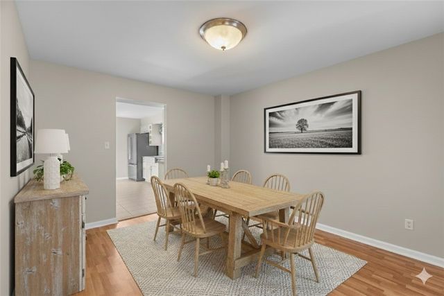 1100 Meadowbrook Dr, Canonsburg, PA 15317