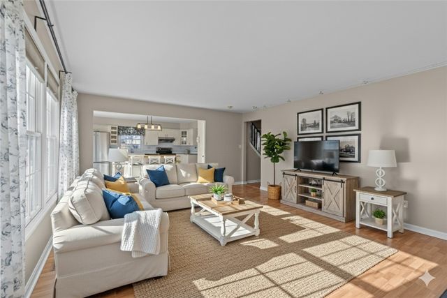 1100 Meadowbrook Dr, Canonsburg, PA 15317