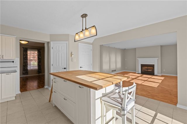 1100 Meadowbrook Dr, Canonsburg, PA 15317