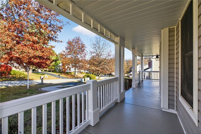 1100 Meadowbrook Dr, Canonsburg, PA 15317