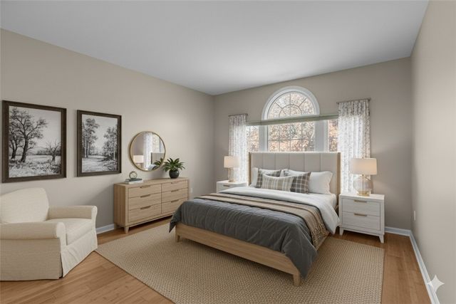 1100 Meadowbrook Dr, Canonsburg, PA 15317