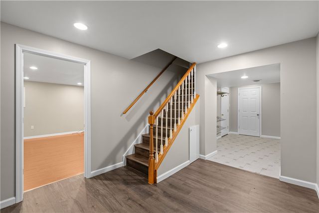 1100 Meadowbrook Dr, Canonsburg, PA 15317