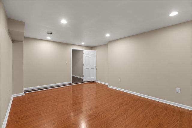 1100 Meadowbrook Dr, Canonsburg, PA 15317