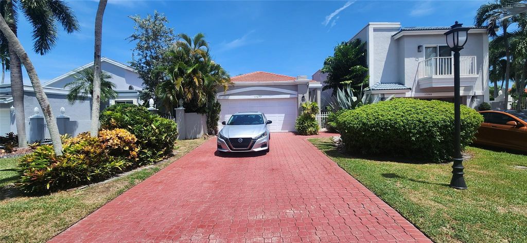 17277 Hampton Blvd, Boca Raton, FL 33496