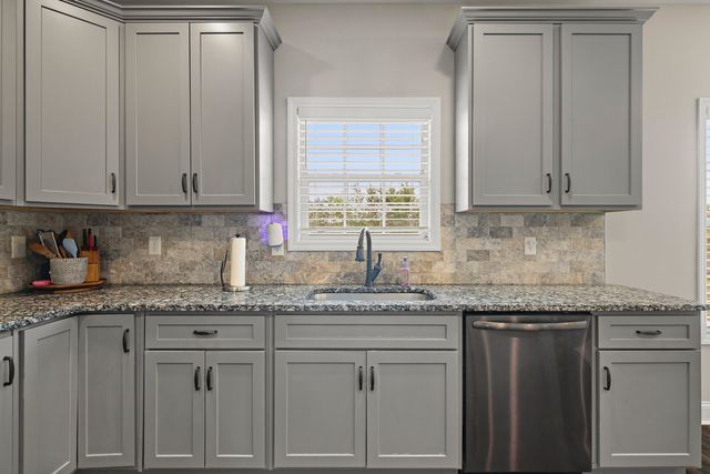 639 Jackson Rd, Portland, TN 37148