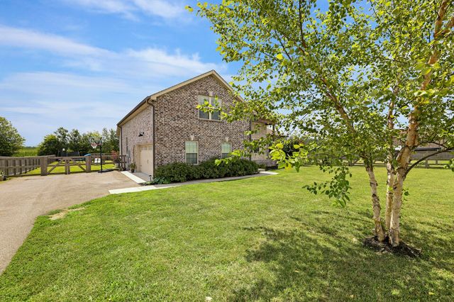 639 Jackson Rd, Portland, TN 37148