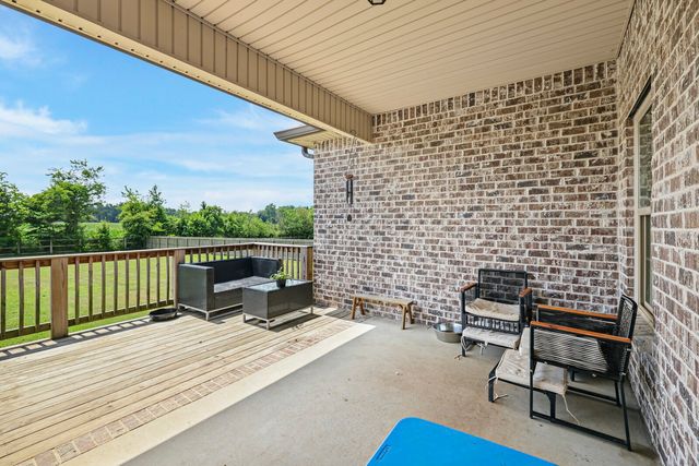 639 Jackson Rd, Portland, TN 37148
