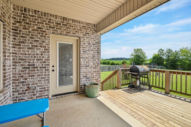 639 Jackson Rd, Portland, TN 37148