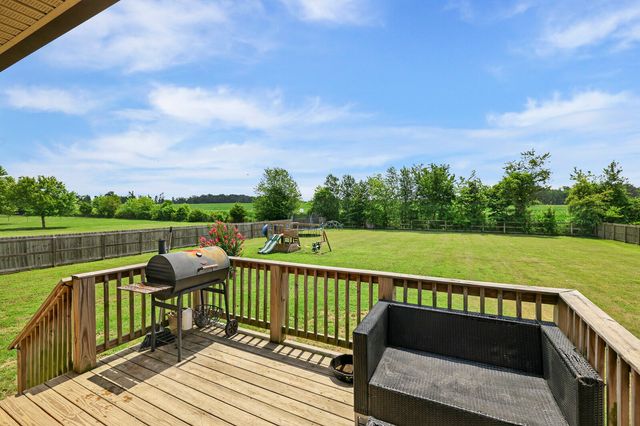639 Jackson Rd, Portland, TN 37148