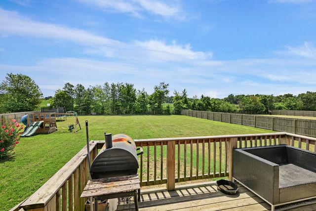 639 Jackson Rd, Portland, TN 37148