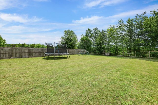 639 Jackson Rd, Portland, TN 37148