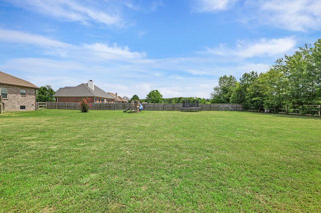 639 Jackson Rd, Portland, TN 37148