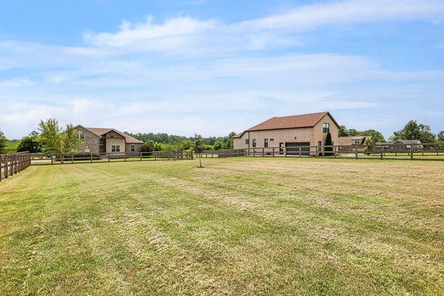 639 Jackson Rd, Portland, TN 37148