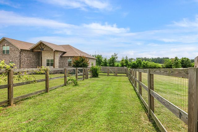 639 Jackson Rd, Portland, TN 37148