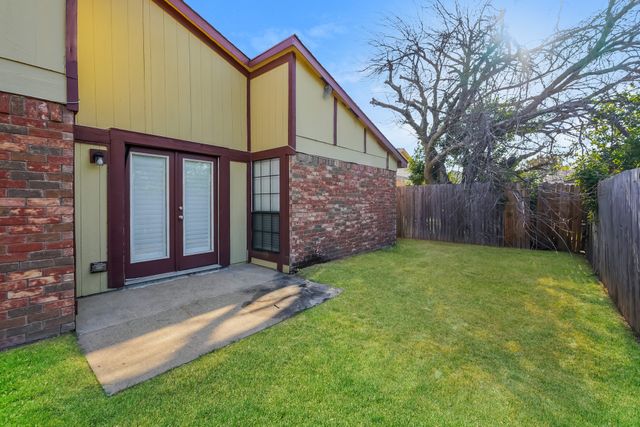 415 Justice Drive, Cedar Hill, TX 75104