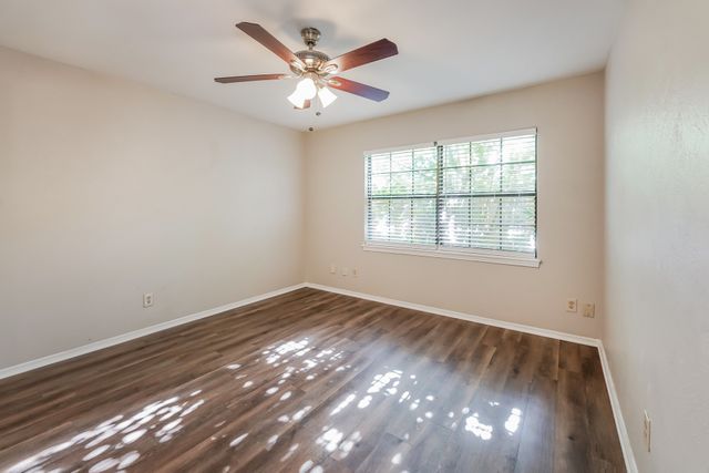 415 Justice Drive, Cedar Hill, TX 75104