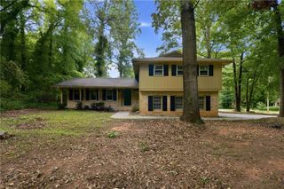 2115 Pine Knoll Circle NE, Conyers, GA 30013