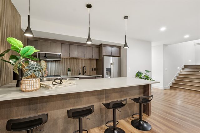 11925 Meadow Springs Drive, Johnston, IA 50131