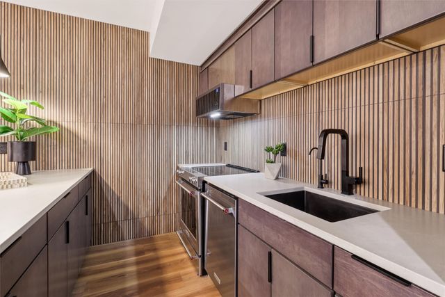 11925 Meadow Springs Drive, Johnston, IA 50131