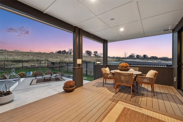 11925 Meadow Springs Drive, Johnston, IA 50131