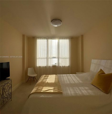888 Brickell Key Drive 512, Miami, FL 33131