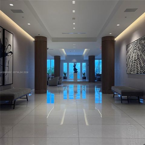 888 Brickell Key Drive 512, Miami, FL 33131