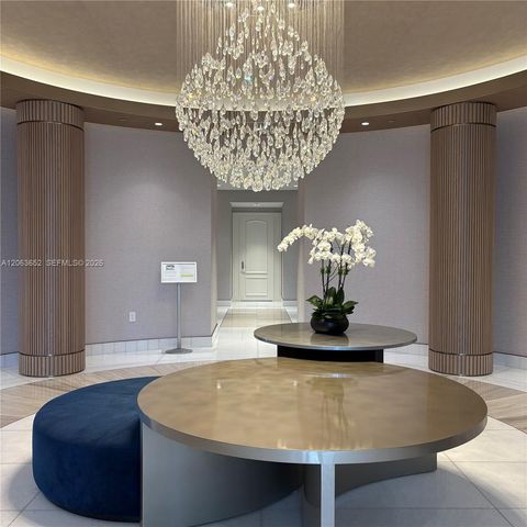 888 Brickell Key Drive 512, Miami, FL 33131