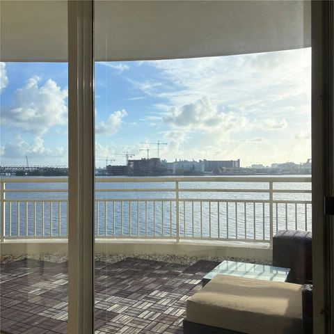 888 Brickell Key Drive 512, Miami, FL 33131
