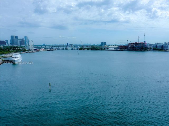 888 Brickell Key Drive 512, Miami, FL 33131