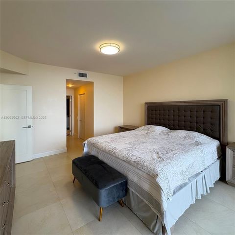 888 Brickell Key Drive 512, Miami, FL 33131
