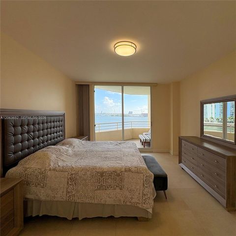 888 Brickell Key Drive 512, Miami, FL 33131