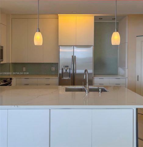 888 Brickell Key Drive 512, Miami, FL 33131