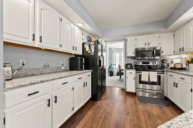 1084 Kingsgate Road 1084 Kingsgate Road, Springfield, OH 45503