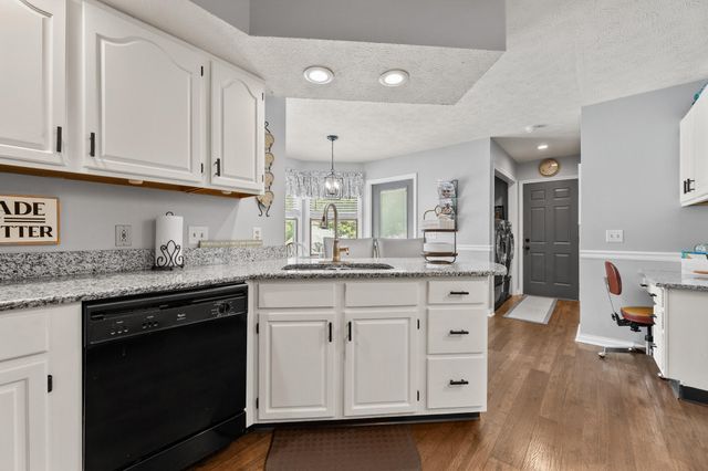 1084 Kingsgate Road 1084 Kingsgate Road, Springfield, OH 45503