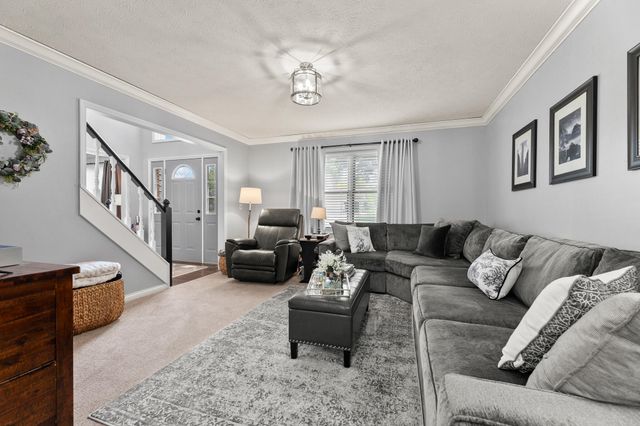 1084 Kingsgate Road 1084 Kingsgate Road, Springfield, OH 45503