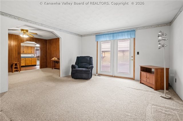 224 Easter Road, Nitro, WV 25143