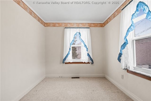 224 Easter Road, Nitro, WV 25143
