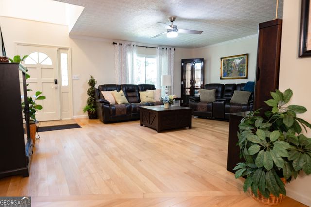 85 Allie Drive, Mcdonough, GA 30252