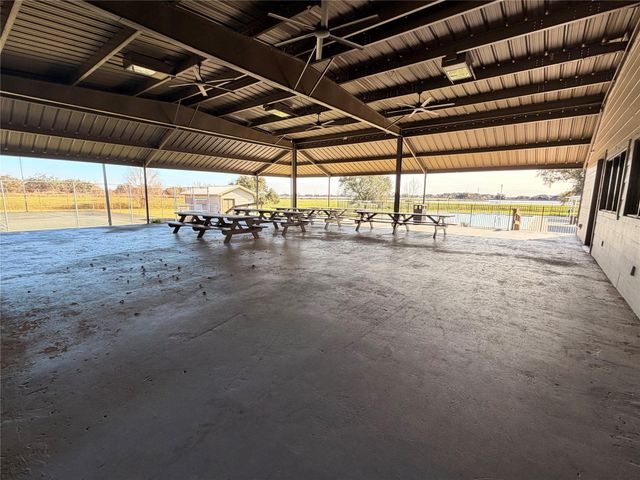 1031 Winchester Trail, Angleton, TX 77515