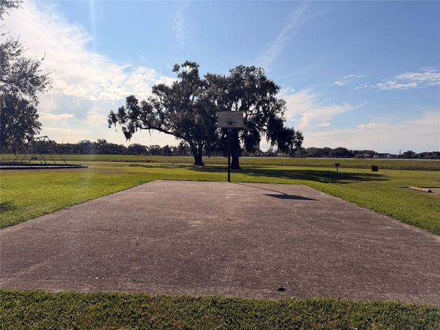 1031 Winchester Trail, Angleton, TX 77515