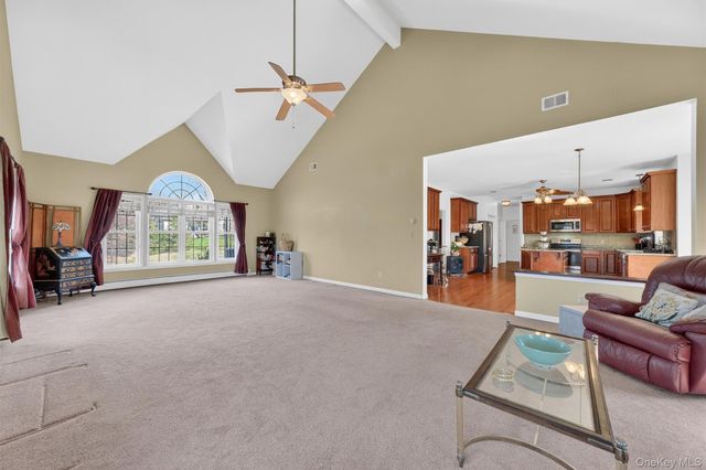 5 Autumn Ridge Way, Newburgh, NY 12550