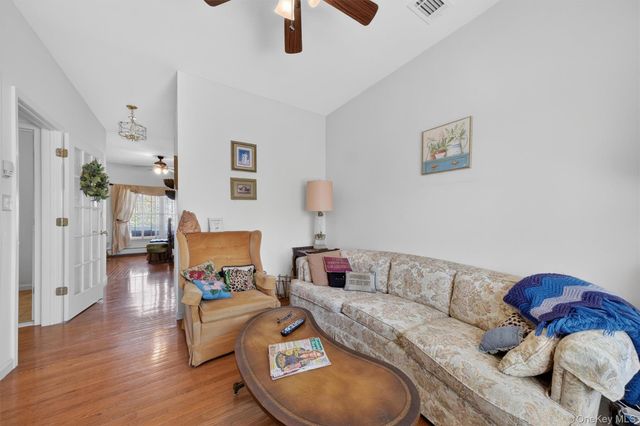 5 Autumn Ridge Way, Newburgh, NY 12550