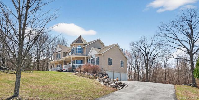 5 Autumn Ridge Way, Newburgh, NY 12550