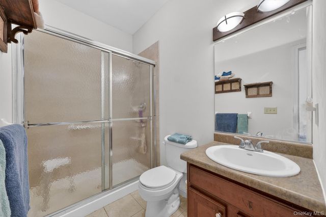 5 Autumn Ridge Way, Newburgh, NY 12550