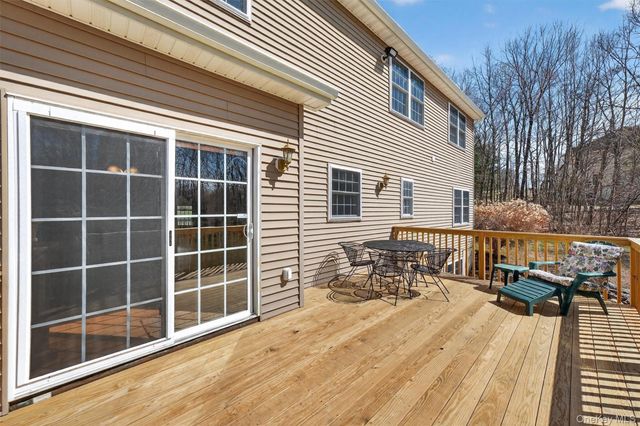 5 Autumn Ridge Way, Newburgh, NY 12550