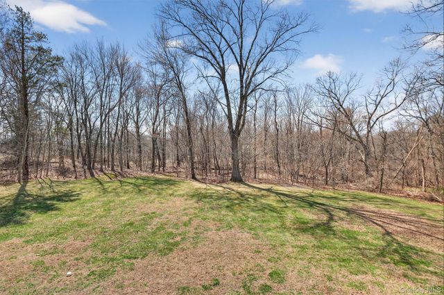 5 Autumn Ridge Way, Newburgh, NY 12550