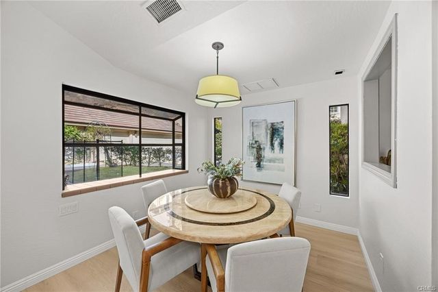 673 S Mentor Avenue, Pasadena, CA 91106