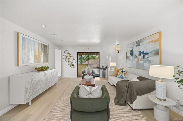 673 S Mentor Avenue, Pasadena, CA 91106