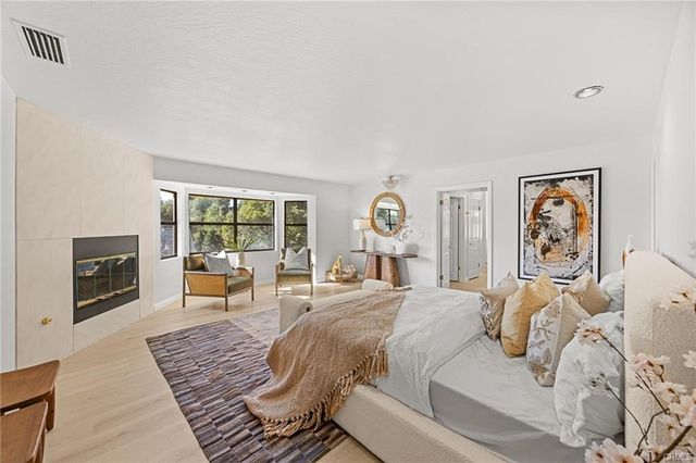 673 S Mentor Avenue, Pasadena, CA 91106