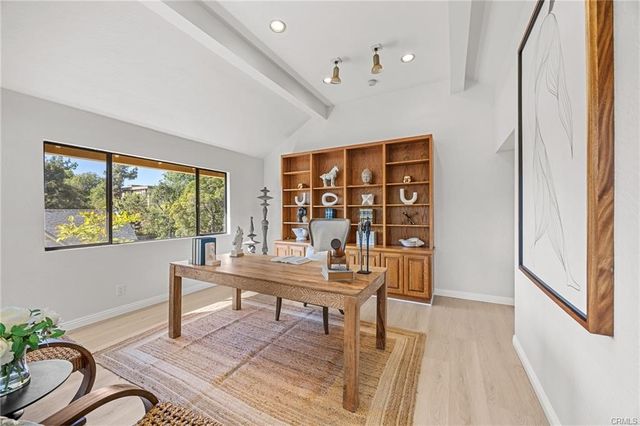 673 S Mentor Avenue, Pasadena, CA 91106